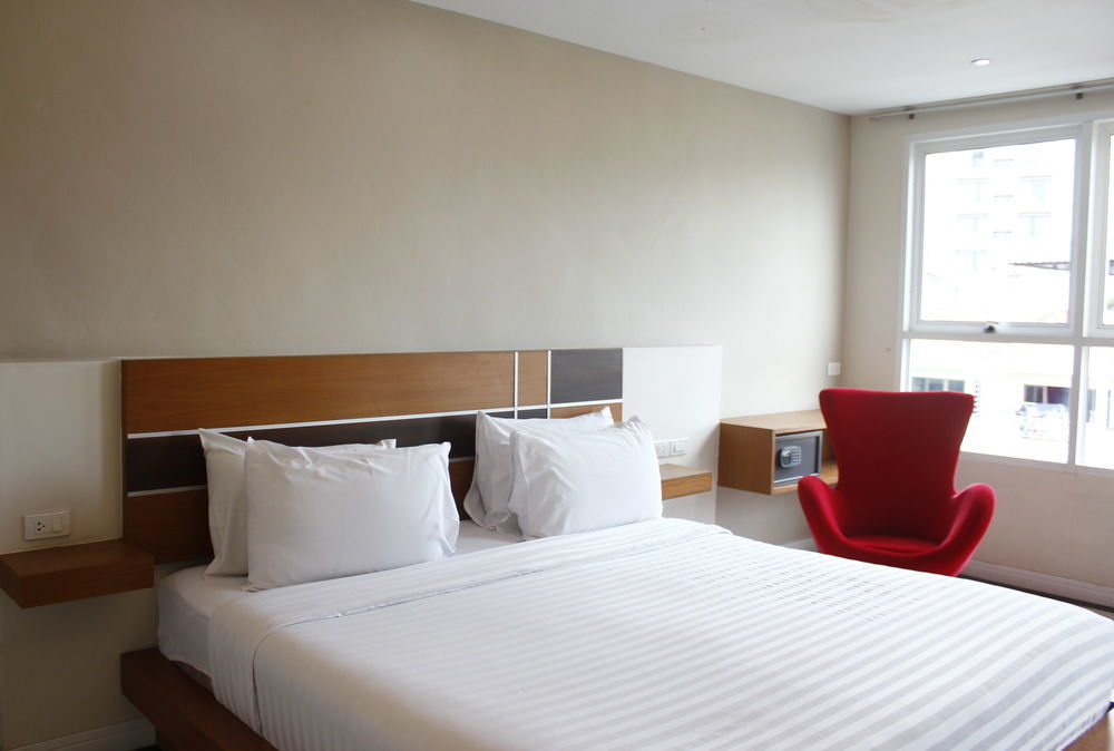 V Style Boutique Hotel Pattaya Exterior photo