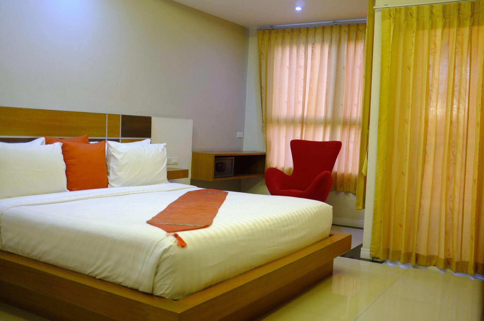 V Style Boutique Hotel Pattaya Exterior photo